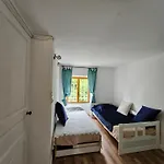 Chateau De La Court D'aron 3* Saint-Cyr-en-Talmondais