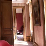 Chateau De La Court D'aron Bed & Breakfast 3*