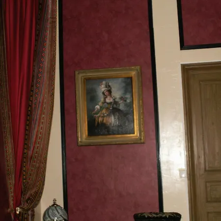 Chateau De La Court D'aron Panzió 3*