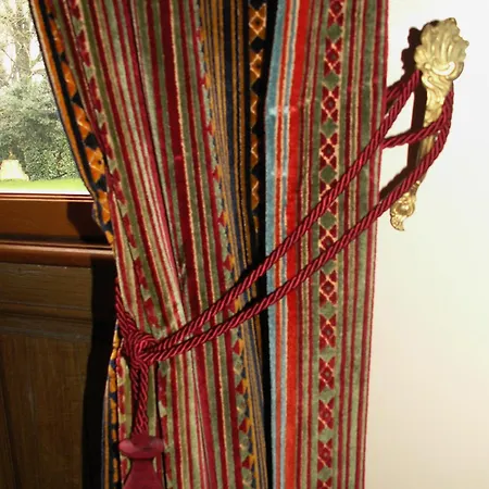 Chateau De La Court D'aron