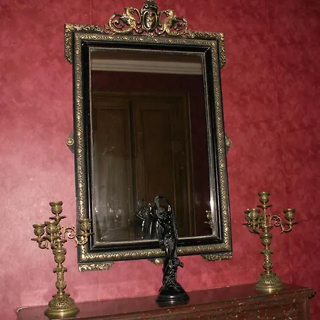 Chateau De La Court D'aron Panzió
