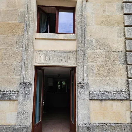 Chateau De La Court D'aron