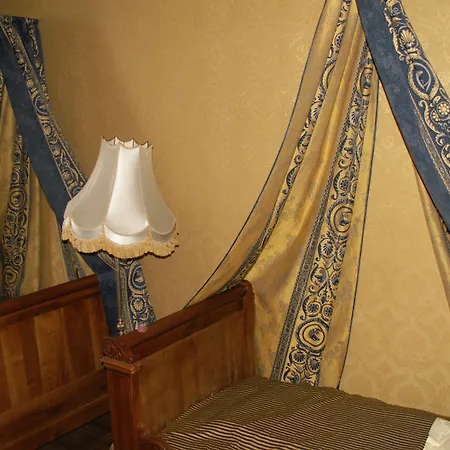 Chateau De La Court D'aron 3* Saint-Cyr-en-Talmondais