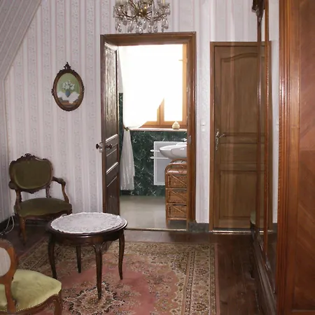 Chateau De La Court D'aron 3* Saint-Cyr-en-Talmondais