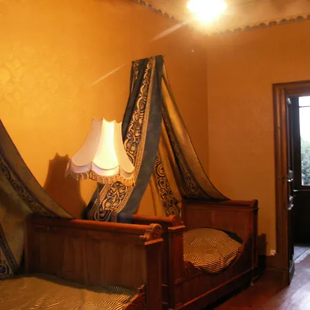 Chateau De La Court D'aron Saint-Cyr-en-Talmondais