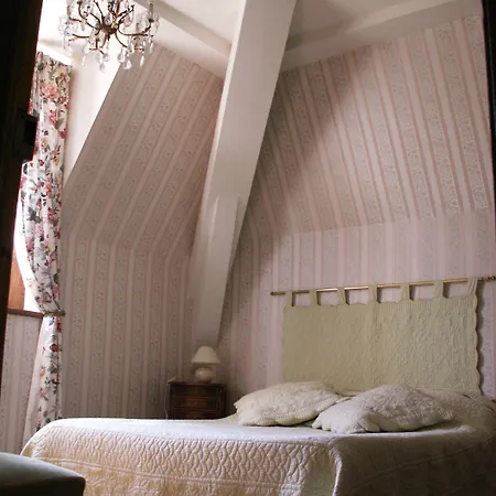 Bed & Breakfast Chateau De La Court D'aron