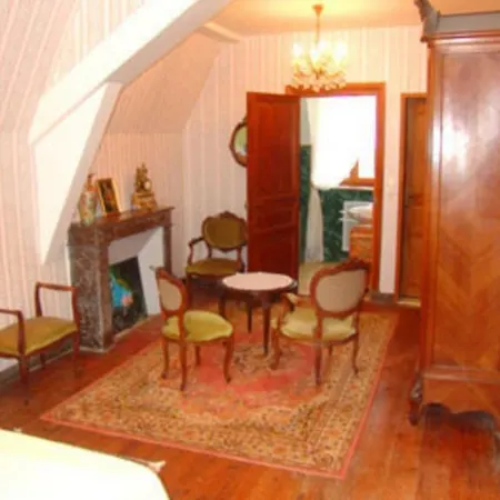 Panzió Chateau De La Court D'aron