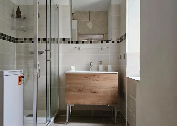 Château De La Court D'aron Couette-café 3*