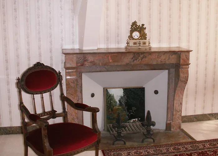 Château De La Court D'aron Saint-Cyr-en-Talmondais