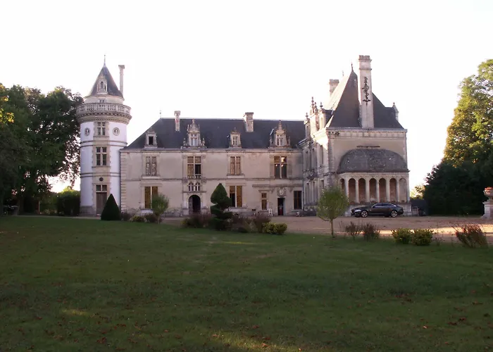 Château De La Court D'aron
