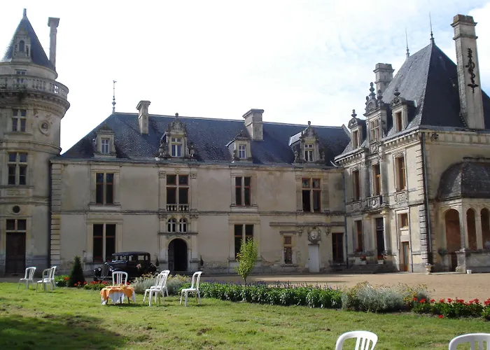 Couette-café Château De La Court D'aron 3*