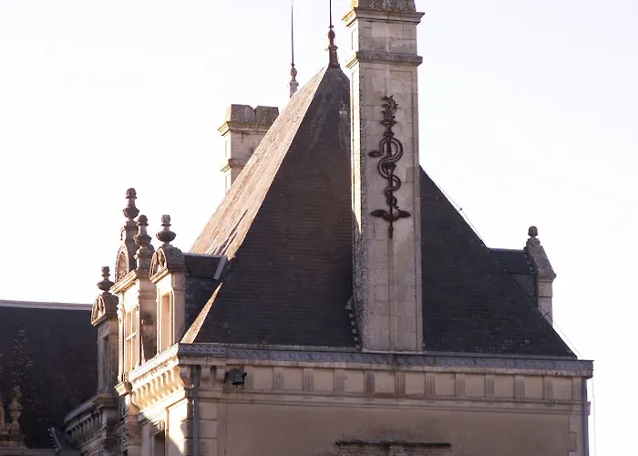 Chateau De La Court D'aron Saint-Cyr-en-Talmondais