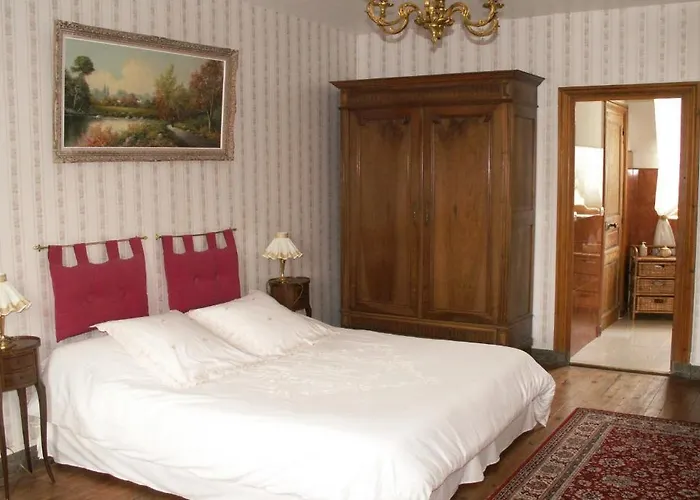 Château De La Court D'aron